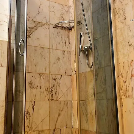 Δωμάτια σε οικογενειακή κατοικία Amber House
