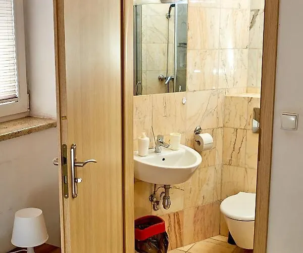 Amber House Kwatera prywatna *